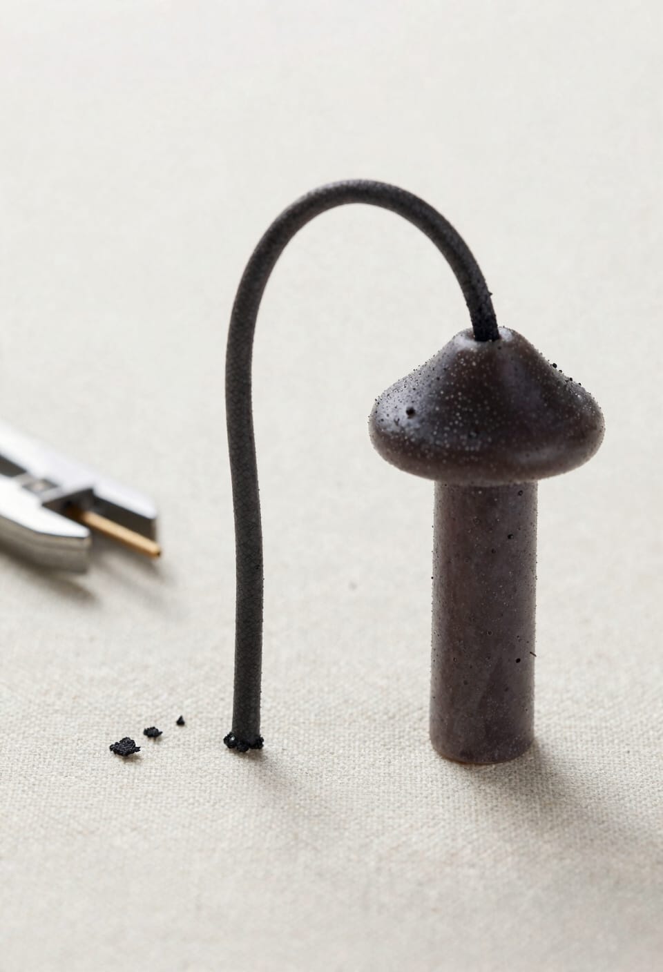 oversized wick causes mushrooming